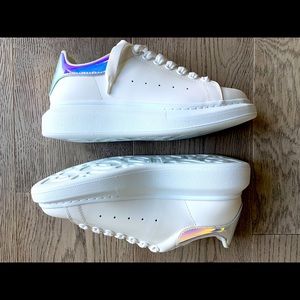 Alexander Mcqueen Iridescent Oversized 